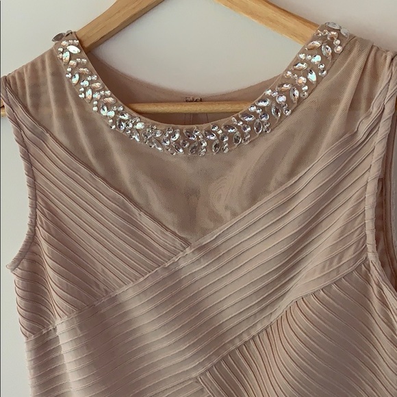 Sandra Darren SD collection beige dress size 8 - Picture 3 of 12